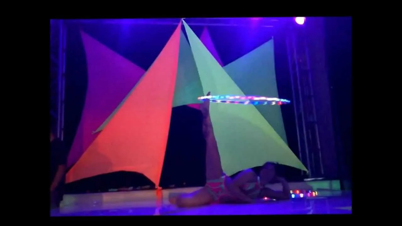 Glow-Cirque themed party performance